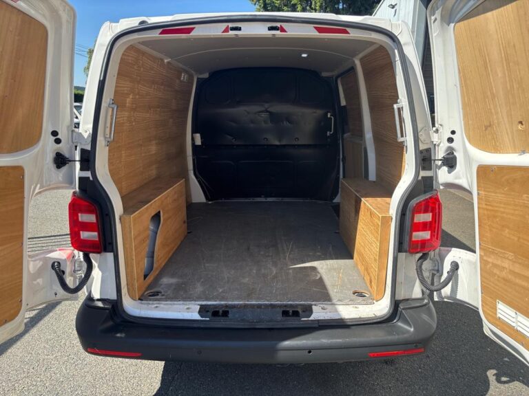 Volkswagen Transporter T6 2,0TDI150cv 4Motion Business - Image 08 (July 17, 2026)
