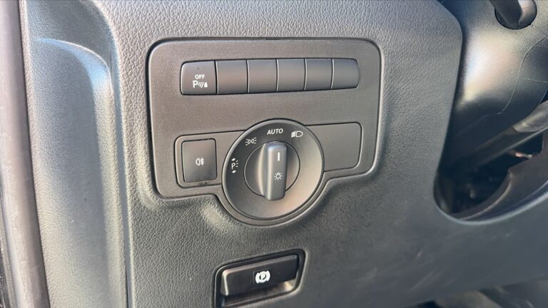 Mercedes Vito 114 CDI 136 9G-Tronic Mixto First - Image 13 (July 17, 2026)