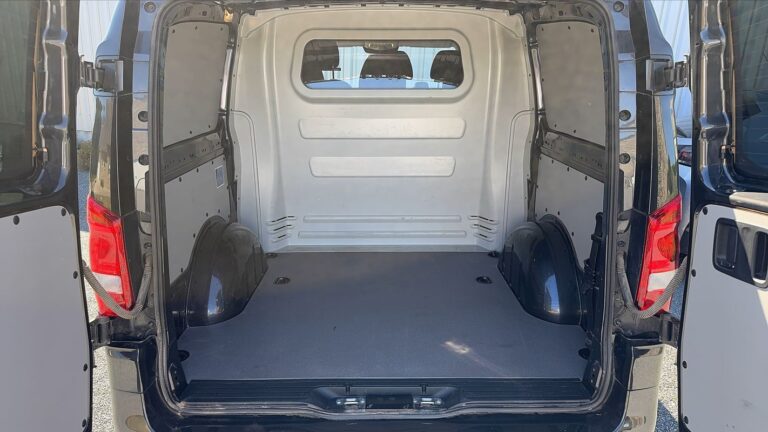 Mercedes Vito 114 CDI 136 9G-Tronic Mixto First - Image 14 (July 17, 2026)