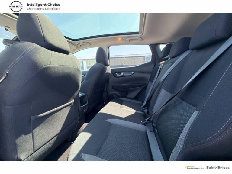 Nissan Qashqai 1.5 dCi 115 DCT N-Connecta - Image 12 (July 17, 2026)