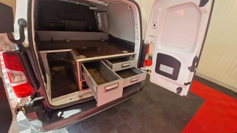 Citroën Berlingo VAN XL 950 BLUEHDI 130 SS EAT8 WORKER - Image 14 (July 17, 2026)