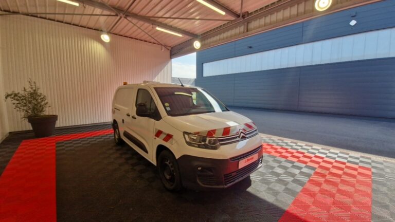 Citroën Berlingo VAN XL 950 BLUEHDI 130 SS EAT8 WORKER - Image 03 (July 17, 2026)