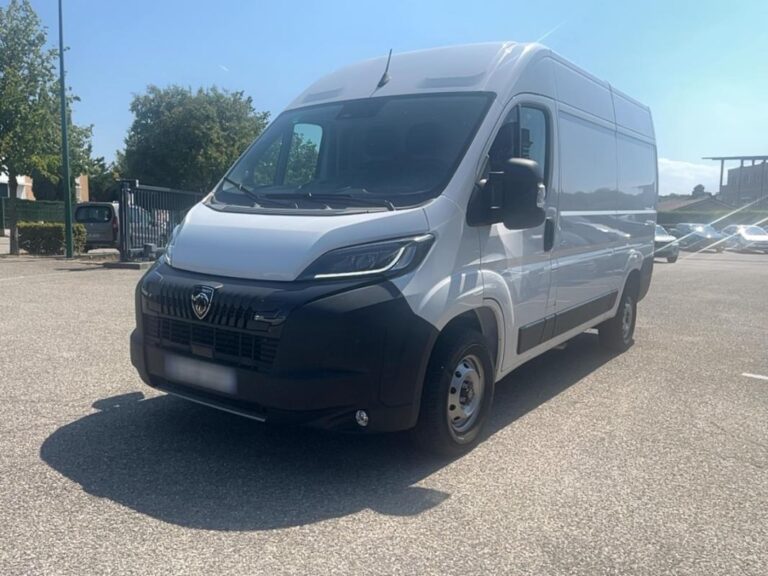 Peugeot Boxer II 2.2 140 CH 3.5T 951km - Image 01 (July 17, 2026)