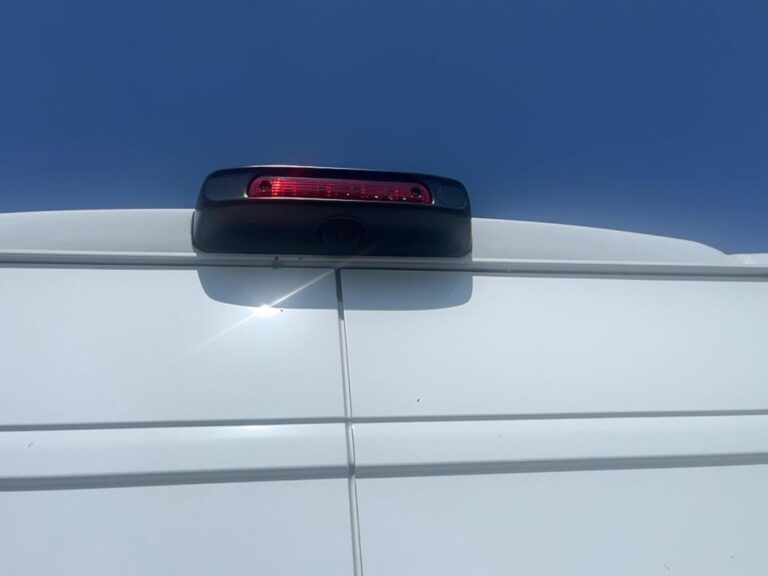 Peugeot Boxer II 2.2 140 CH 3.5T 951km - Image 10 (July 17, 2026)