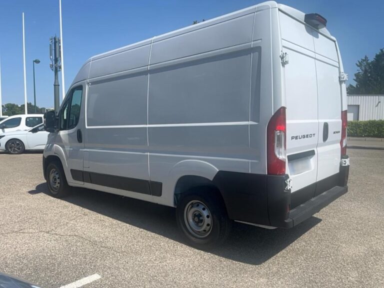 Peugeot Boxer II 2.2 140 CH 3.5T 951km - Image 07 (July 17, 2026)