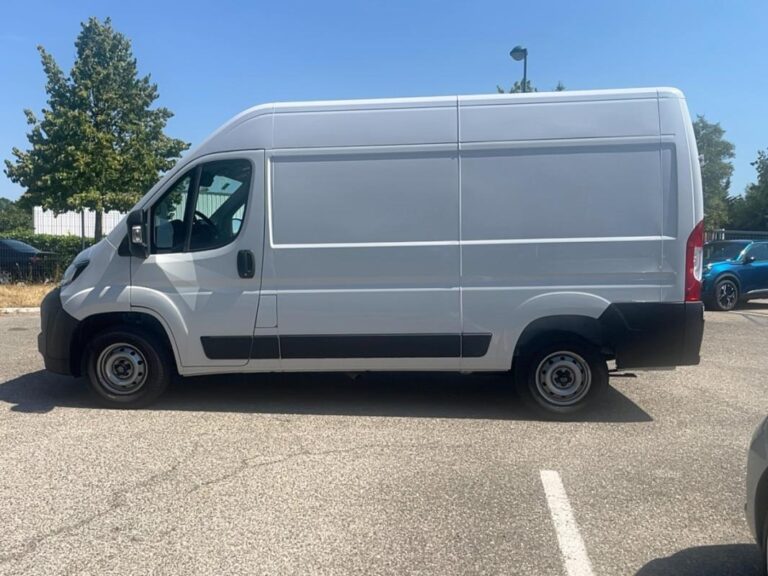 Peugeot Boxer II 2.2 140 CH 3.5T 951km - Image 08 (July 17, 2026)