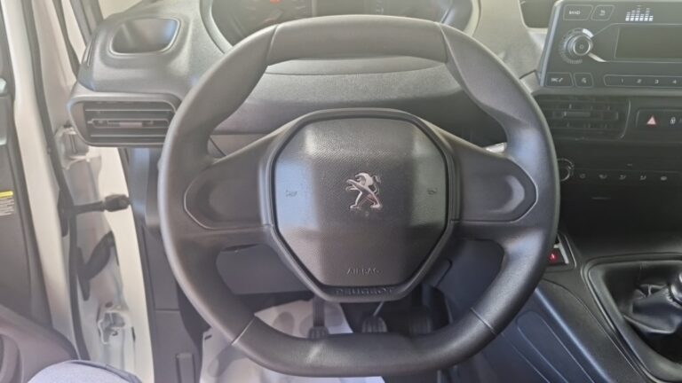 Peugeot Partner PURETECH 110 S&S STANDARD 650KG PREMIUM - Image 11 (July 17, 2026)