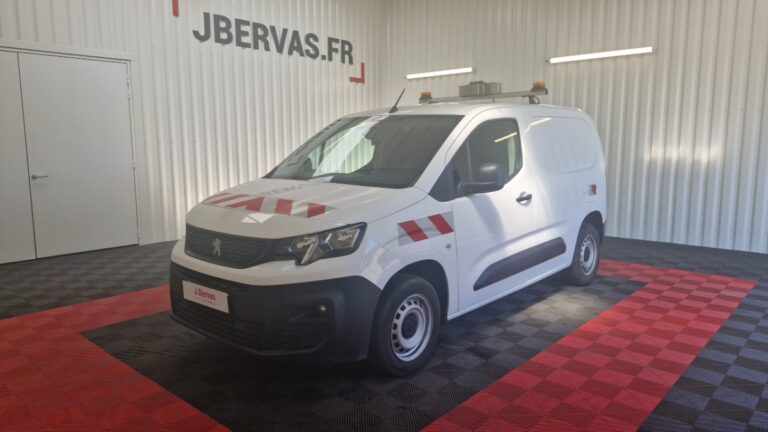 Peugeot Partner PURETECH 110 S&S STANDARD 650KG PREMIUM - Image 01 (July 17, 2026)