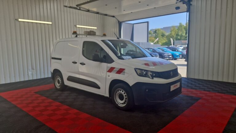 Peugeot Partner PURETECH 110 S&S STANDARD 650KG PREMIUM - Image 07 (July 17, 2026)