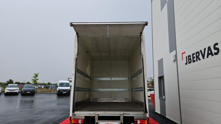 Renault-Trucks Maxity 3T5 DCI 130 CAISSE 20m3 + HAYON - Image 10 (July 17, 2026)