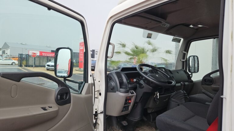 Renault-Trucks Maxity 3T5 DCI 130 CAISSE 20m3 + HAYON - Image 12 (July 17, 2026)