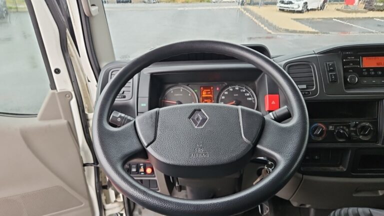 Renault-Trucks Maxity 3T5 DCI 130 CAISSE 20m3 + HAYON - Image 15 (July 17, 2026)