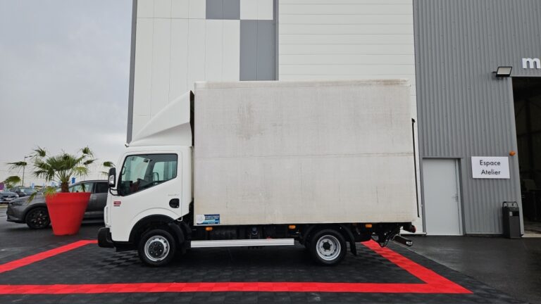 Renault-Trucks Maxity 3T5 DCI 130 CAISSE 20m3 + HAYON - Image 02 (July 17, 2026)