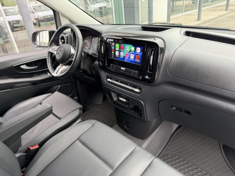 Mercedes Vito 114 CDI Fg Compact BVA Feux Led Carplay 34900HT - Image 03 (July 18, 2026)