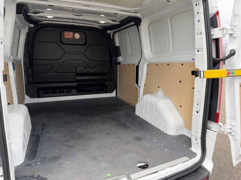Ford Transit Custom 2.0 131 ch Trend Business Attelage 21990HT - Image 06 (July 18, 2026)