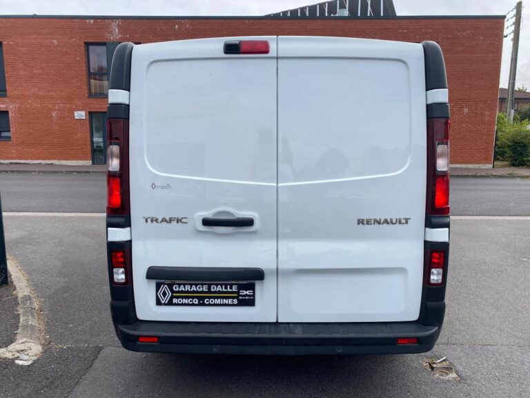 Renault Trafic GRD CONFORT 2.0DCI 130CV 2T8 13700HT – CAMERA/CARPLAY/GPS/ROUE DE SECOURS - Image 18 (July 18, 2026)