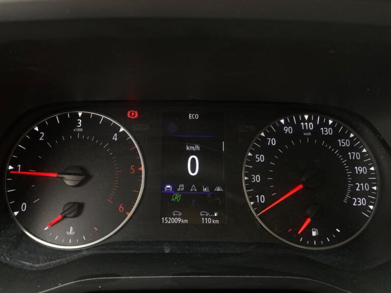 Renault Trafic GRD CONFORT 2.0DCI 130CV 2T8 13700HT – CAMERA/CARPLAY/GPS/ROUE DE SECOURS - Image 05 (July 18, 2026)