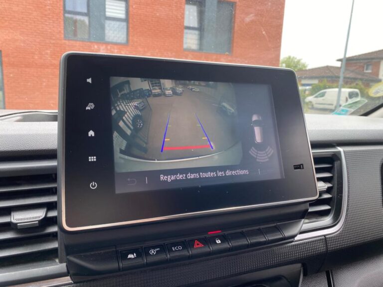 Renault Trafic GRD CONFORT 2.0DCI 130CV 2T8 13700HT – CAMERA/CARPLAY/GPS/ROUE DE SECOURS - Image 09 (July 18, 2026)