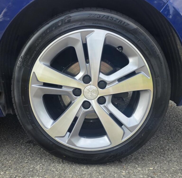 Peugeot 308 SW 2.0 HDI 150cv Gt Line EAT6 Distribution neuve - Image 10 (July 18, 2026)
