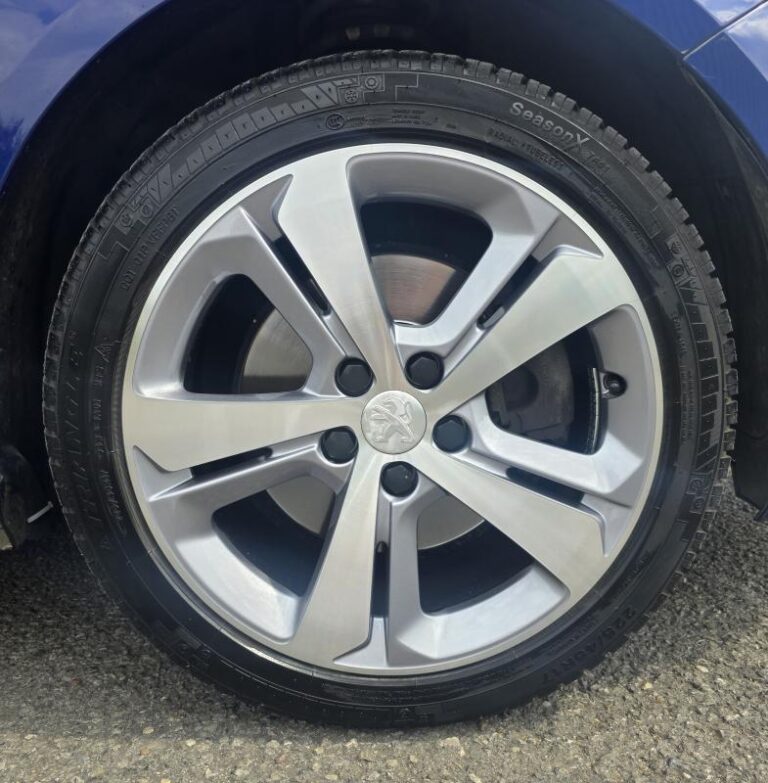 Peugeot 308 SW 2.0 HDI 150cv Gt Line EAT6 Distribution neuve - Image 12 (July 18, 2026)