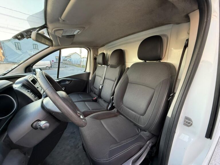 Renault Trafic 2.0 BLUE DCI 120 CH COMFORT TVA RECUPERABLE GARANTIE 6 MOIS / REPRISE POSSIBLE - Image 11 (July 18, 2026)