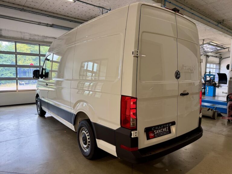 Volkswagen Crafter 35 2.0 TDI 140 BUSINESS - Image 04 (July 18, 2026)