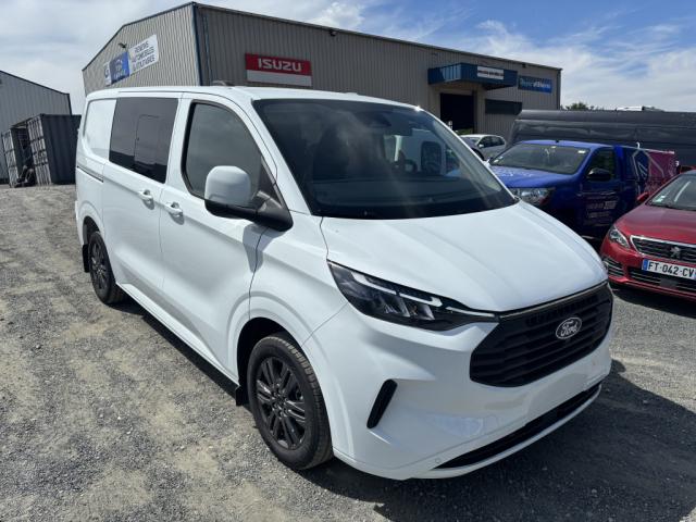 Ford Transit Custom CABINE APPROFONDIE CA 320 2.0 ECOBLUE 170 CH BVA8 4X4 LIMITED - Image 01 (July 20, 2026)