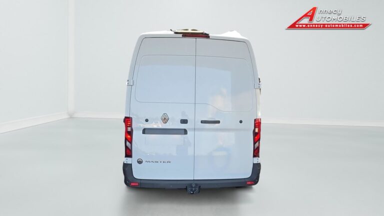 Renault Master Fourgon BLUE DCI 130 3T5 TR EXTRA - Image 06 (July 20, 2026)
