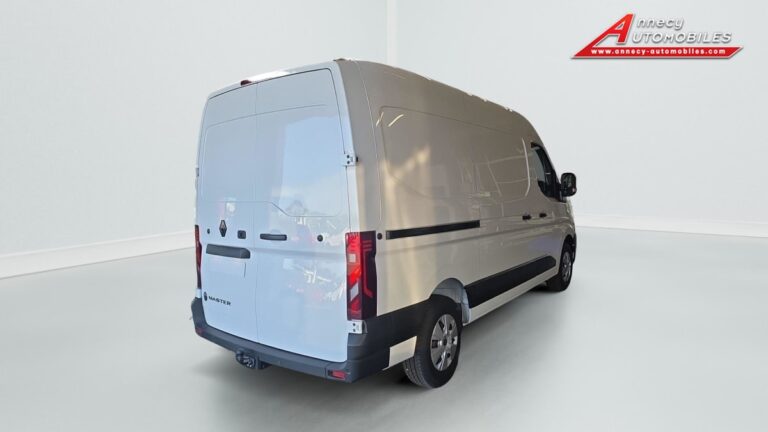 Renault Master Fourgon BLUE DCI 130 3T5 TR EXTRA - Image 07 (July 20, 2026)