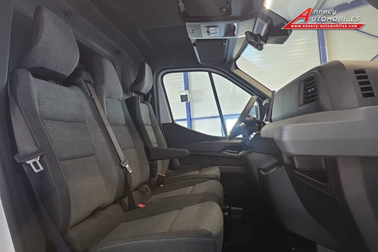 Renault Master Fourgon BLUE DCI 130 3T5 TR EXTRA - Image 09 (July 20, 2026)