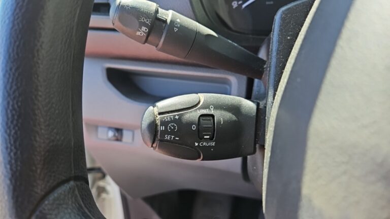 Peugeot Expert FOURGON tole standard 1.5 bluehdi 120 ss bvm6 premium - Image 20 (July 20, 2026)