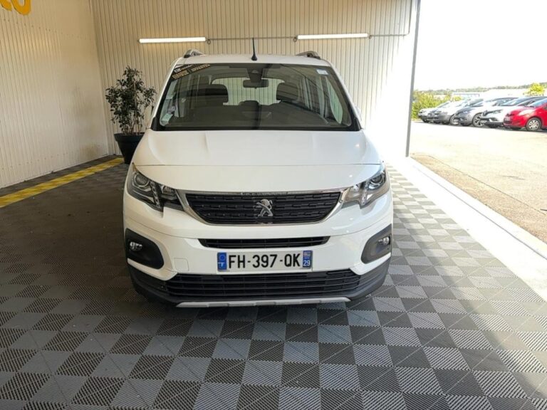 Peugeot Rifter STANDARD PURETECH 110 SS BVM6 ALLURE - Image 04 (July 20, 2026)