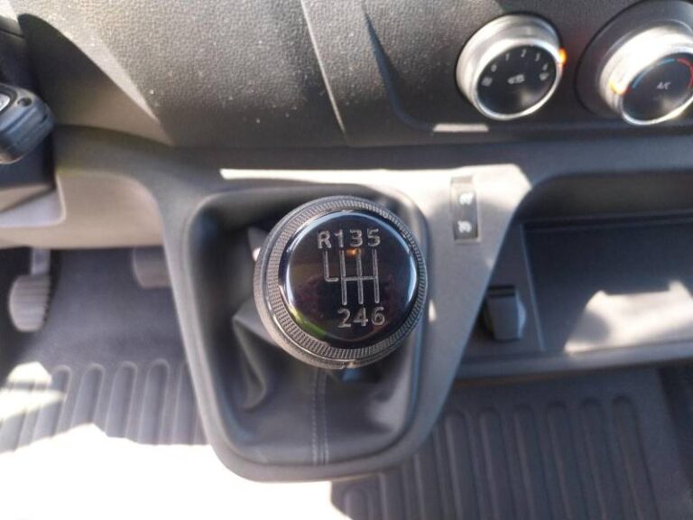 Renault Master FOURGON FGN TRAC F3500 BLUE DCI 135 CONFORT - Image 11 (July 20, 2026)