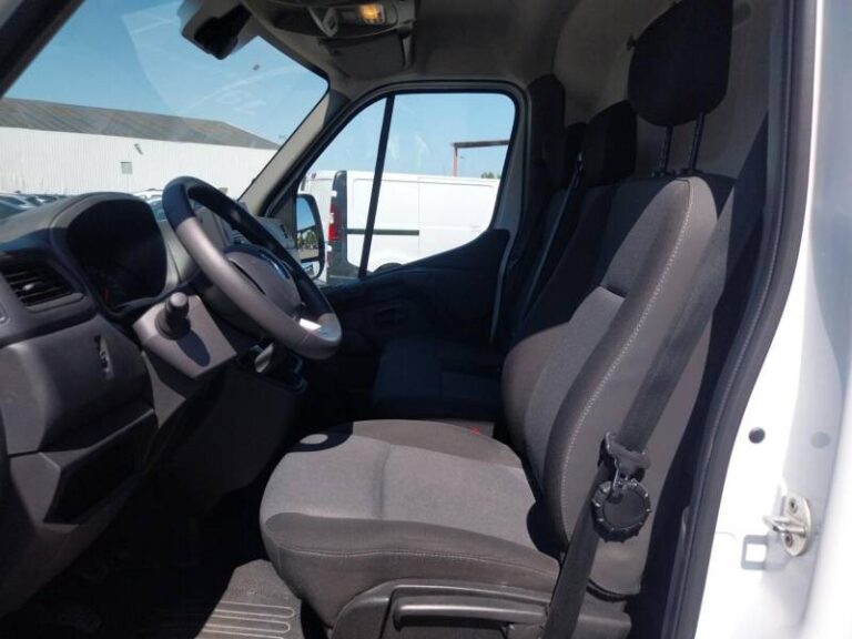 Renault Master FOURGON FGN TRAC F3500 BLUE DCI 135 CONFORT - Image 09 (July 20, 2026)
