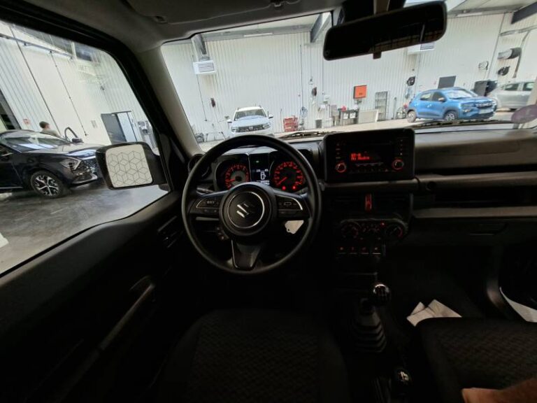 Suzuki Jimny (30) 1.5 VVT 2 PLACES PRIVILEGE - Image 16 (July 20, 2026)