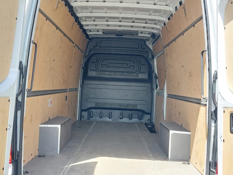 Mercedes Sprinter 317 CDI Fourgon 14m3 170CH BVA 38900€HT Garan - Image 05 (July 21, 2026)