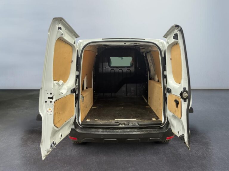 Renault Express Van TCE 100 – 22 CONFORT - Image 15 (July 21, 2026)