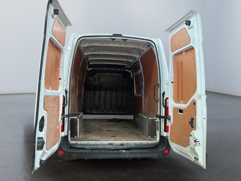 Renault Master FOURGON FGN TRAC F3300 DCI 135 GRAND CONFORT - Image 20 (July 21, 2026)