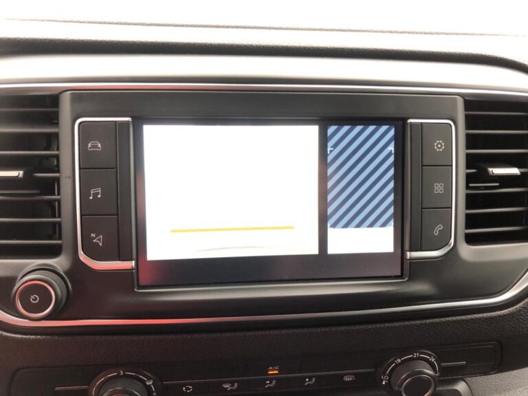 Peugeot Expert FOURGON FGN TOLE STANDARD BLUEHDI 120 S&S EAT8 PREMIUM - Image 13 (July 21, 2026)