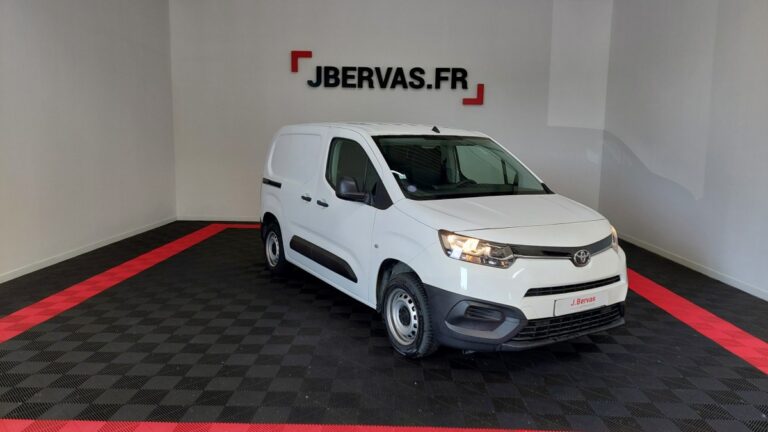 Toyota Proace City Medium 1.2 VVT-i 110 Active - Image 01 (July 21, 2026)