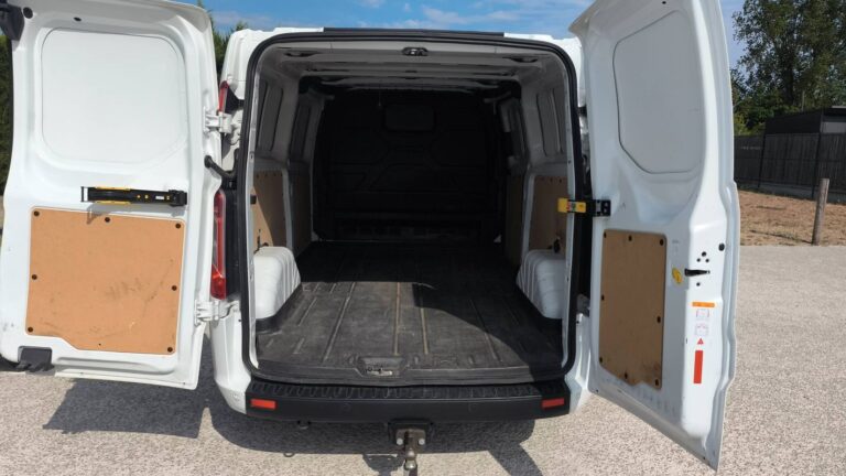 Ford Transit Custom 2.0 TDCi 130 Trend Business - Image 14 (July 21, 2026)