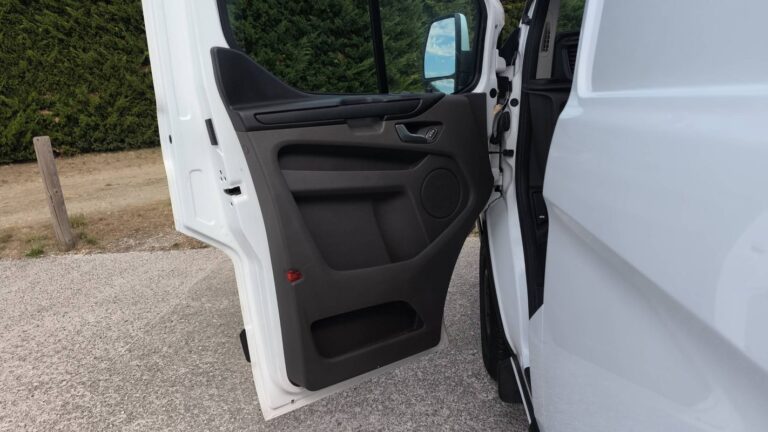 Ford Transit Custom 2.0 TDCi 130 Trend Business - Image 07 (July 21, 2026)
