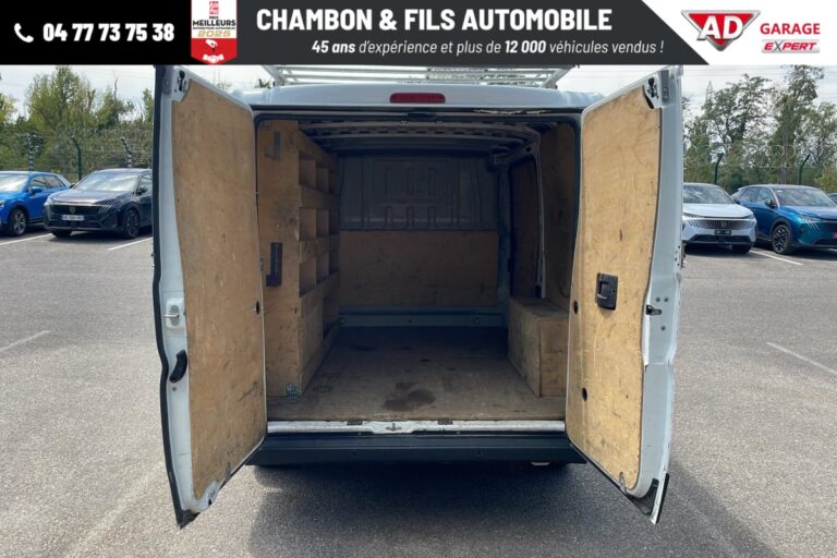 Peugeot Boxer FOURGON TOLE 330 BLUEHDI 120 S PREMIUM - Image 11 (July 21, 2026)