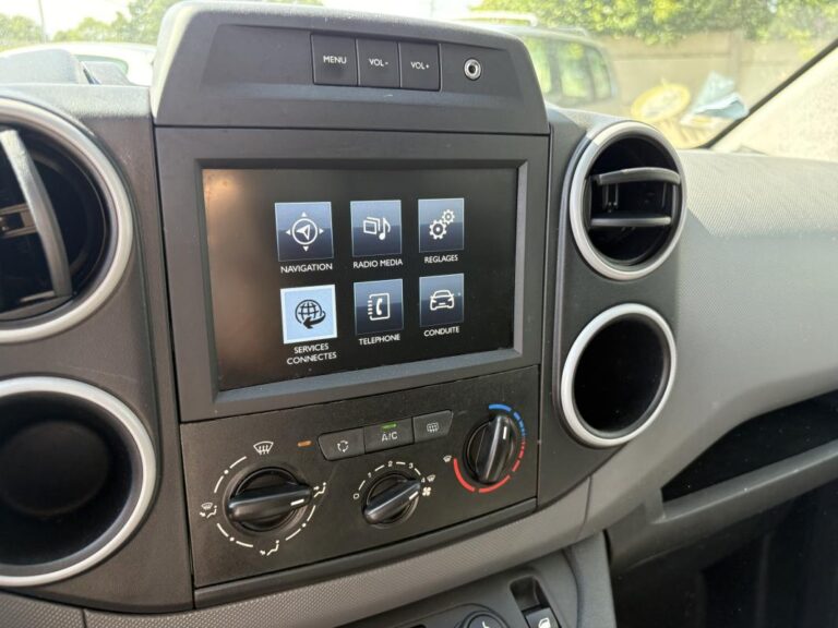 Peugeot Partner 1.6 HDI PREMIUM PACK – APPLE CAR PLAY - Image 10 (July 21, 2026)