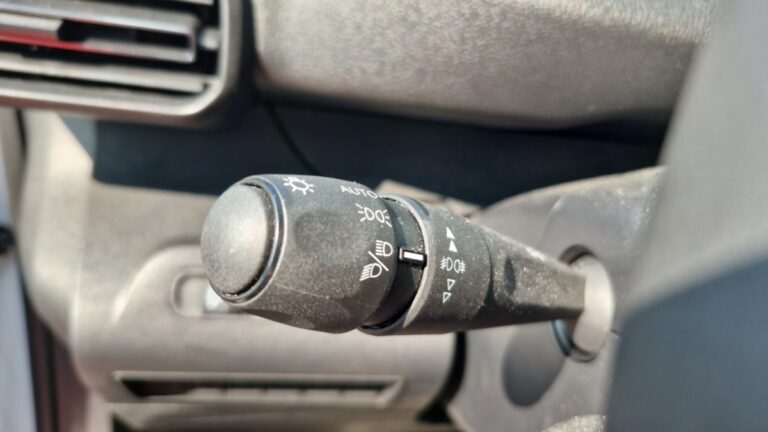 Peugeot Partner FOURGON M 650 KG PURETECH 110 SS BVM6 - Image 16 (July 21, 2026)
