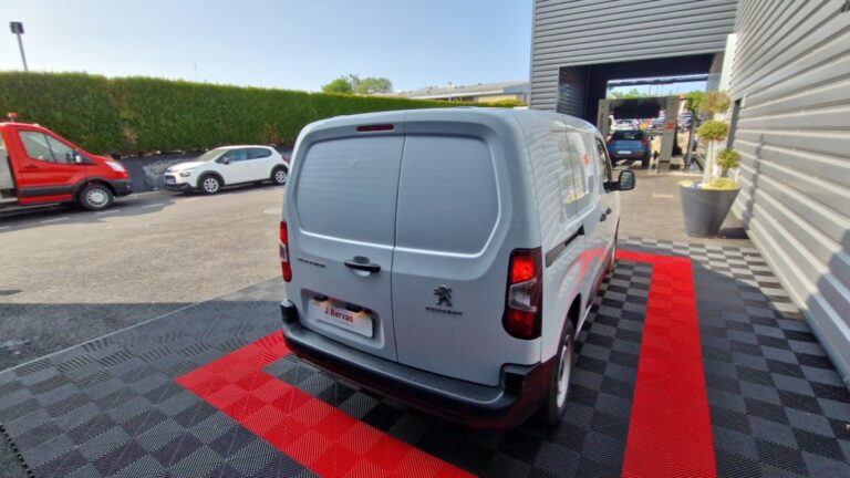 Peugeot Partner FOURGON M 650 KG PURETECH 110 SS BVM6 - Image 06 (July 21, 2026)