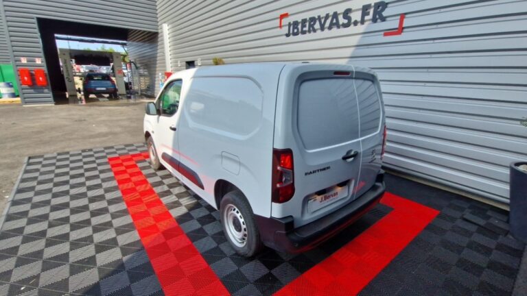 Peugeot Partner FOURGON M 650 KG PURETECH 110 SS BVM6 - Image 07 (July 21, 2026)