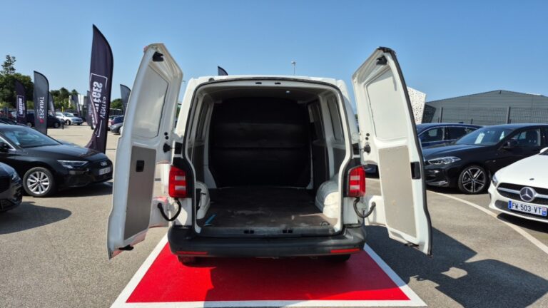Volkswagen Transporter FOURGON tole 2.0 tdi 102 business line - Image 12 (July 21, 2026)