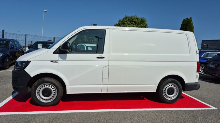 Volkswagen Transporter FOURGON tole 2.0 tdi 102 business line - Image 08 (July 21, 2026)
