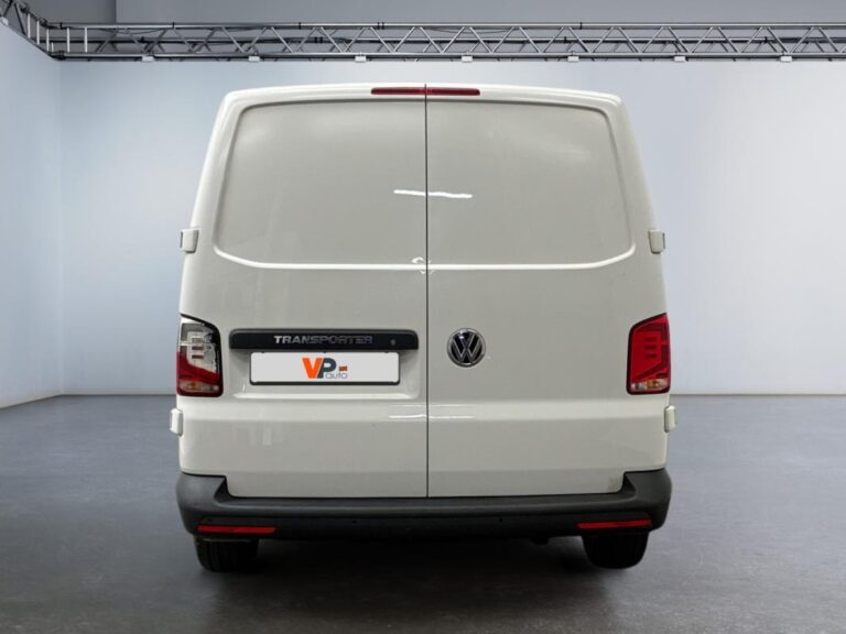 Volkswagen Transporter 6.1 VAN 2.0 TDI 110 BVM5 BUSINESS - Image 04 (July 22, 2026)